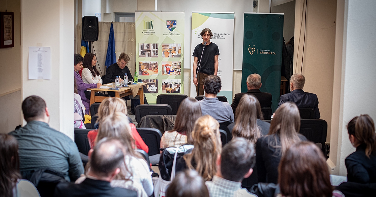 Gyermekek és felnőttek verses kalandjai